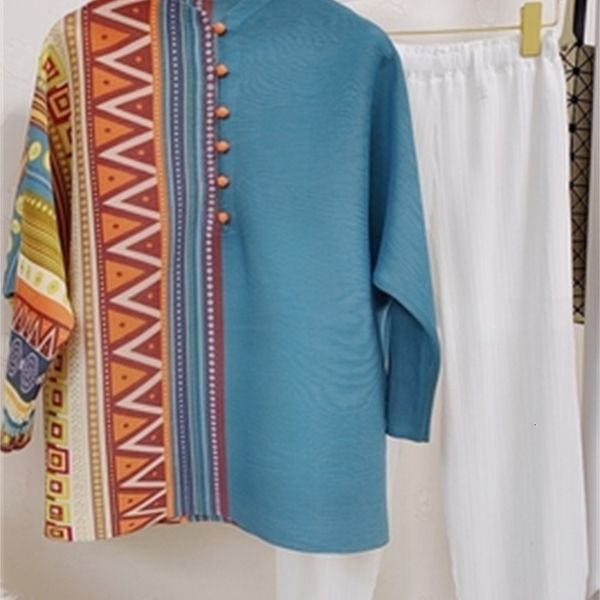 

knits miyake fashion loose totem stitching bag buckle t-shirt, White