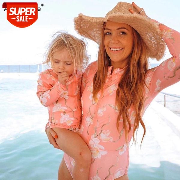 

2020 new mother and daughter swimsuit long sleeve swimwear one piece mommy me bathing suits matching swimming suit #ed7m, White;black