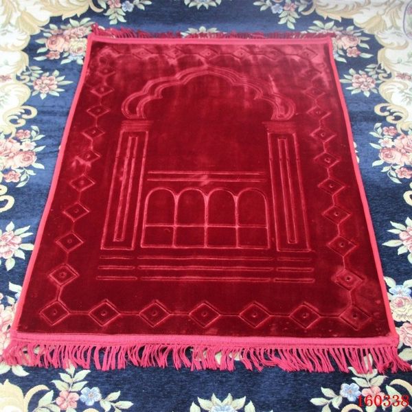 

thien cashmere muslim prayer mat the mosque high-end chenille worship carpet 80*125cm islamic musallah rugs arab anti-slip mat, Red