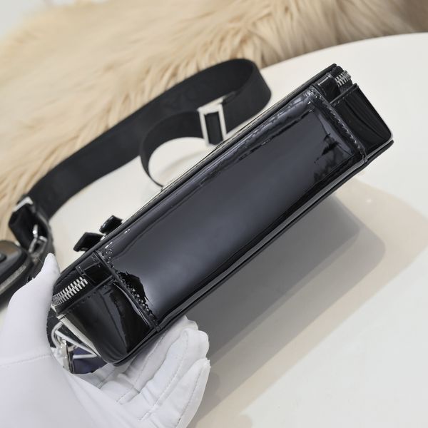 

design hand 2021 new black patent leather camera shoulder messenger bag