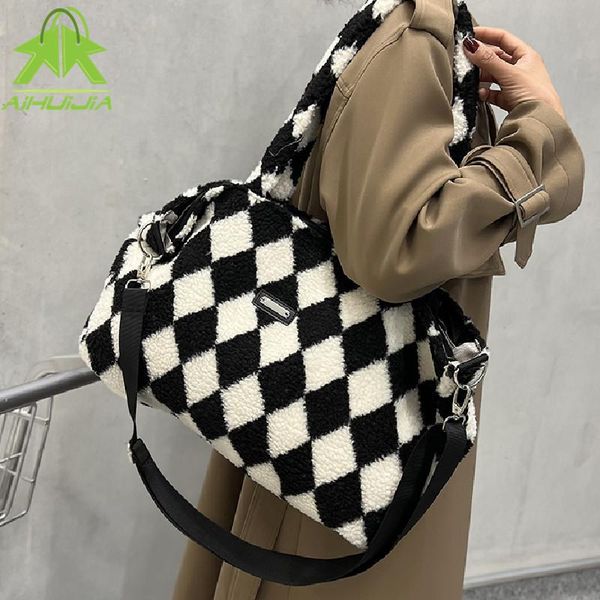 

evening bags high capacity shoulder bag for women 2021 winter fashion lambswool handbags designer ladies casual messenger