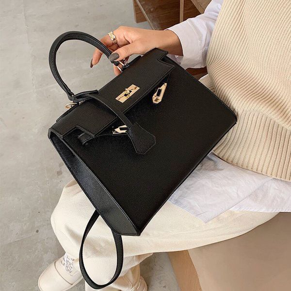 

autumn winter net red hand bag fashion women's texture messenger versatile shoulder luxuryss designerss yw