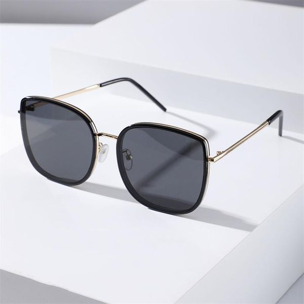 

sunglasses 2021 women's metal korean gray film ins wind street shooting glasses, White;black