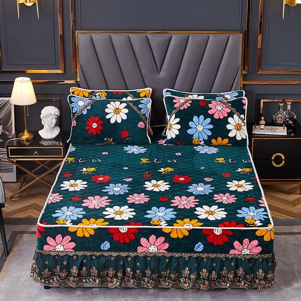 

bedding sets quilted sheet&pillowcase set 3pcs/set flannel fleece thicken bed skirt+2 pillowcase padded cover winter ruffles