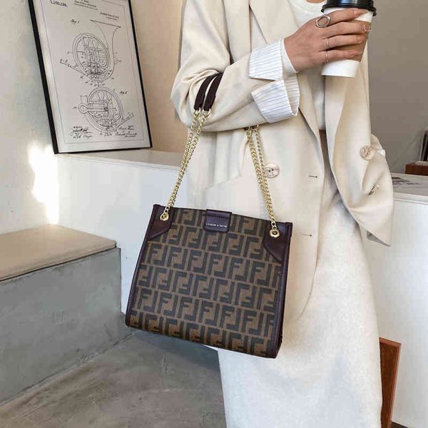

new large capacity tote bag women's signature sling shoulder net red chain messenger