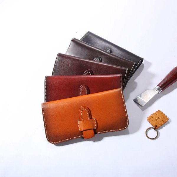 

wallet hand-made japanese head leather , vegetable tanned guangzhou, Red;black