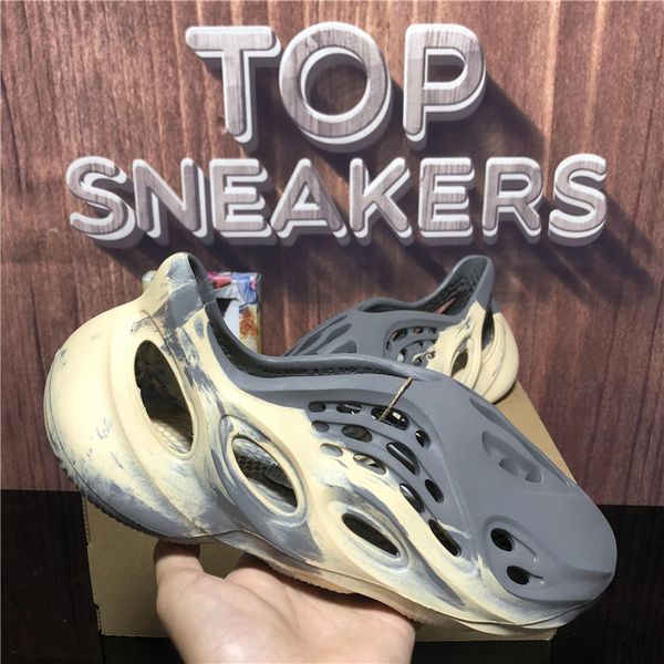 

foam runner men women designer crocs slippers sandals slides massage slide moon grey mineral blue summer beach flat luxury designers sandal, Black