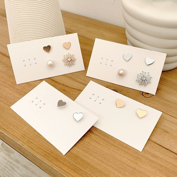 

SZmL korean s brooches pearl pin neckline love small brooch female personality pearl snowflake creative pinaccessories simple anti light cl, Gray