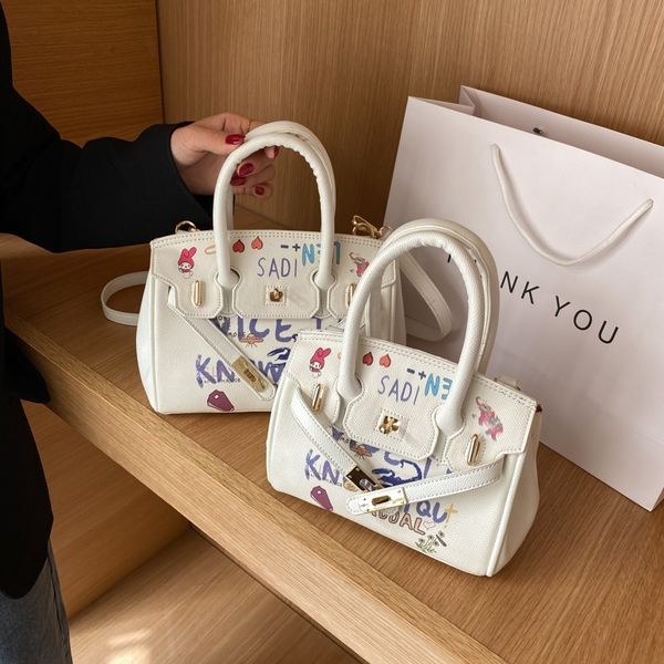 

graffiti women's 2021 summer new fashion portable single shoulder bag