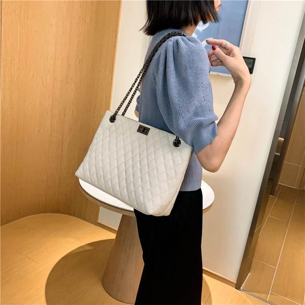 

evening bags ladies shoulder chain fashion big lingge women's large capacity shopping messenger