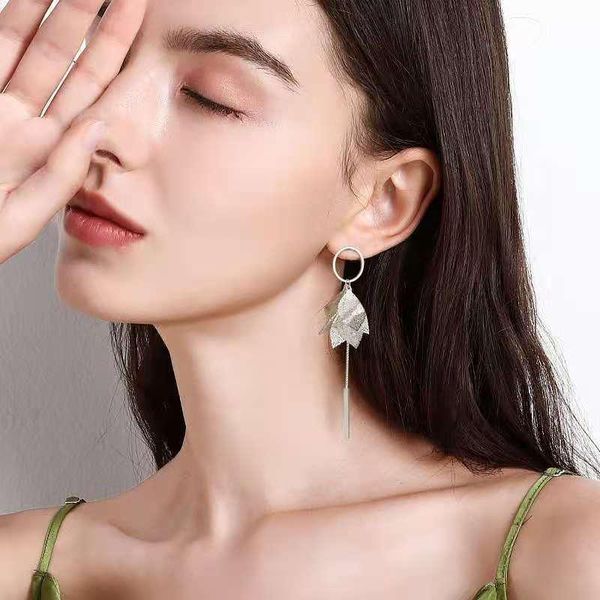 

stud earrings female circle leaves long temperament super fairy, Golden;silver