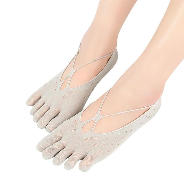 

low cut invisible non-slip ultrathin breathable toe socks fashion women summer yoga sports running solid five-finger, Black