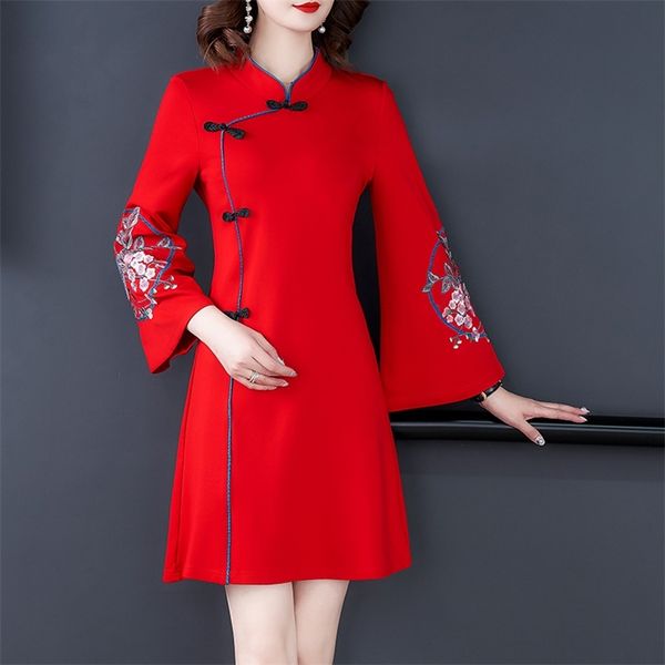 

2021 spring new improved cheongsam female ancient hanfu retro chinese style dress floral flare sleeve buckle party dress women, Black;gray