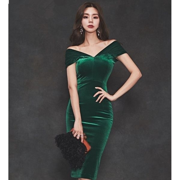 

elegant green off the shoulder velvet bodycon dress women spring draped ruched pencil sheath es ol fitted 210525, Black;gray