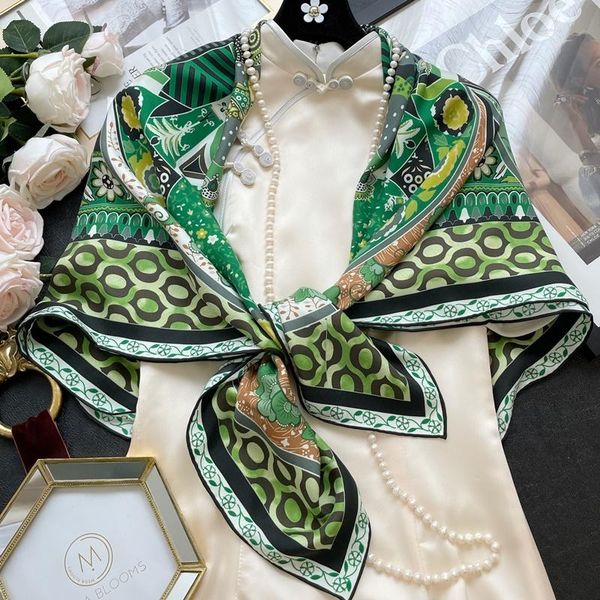 

ethnic clothing green sand-washed heavy - weight silk twill square, Red