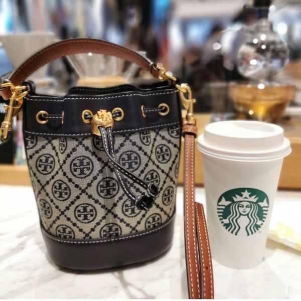 

new drawstring bucket blue flower super exquisite hand carrying messenger bag ysj