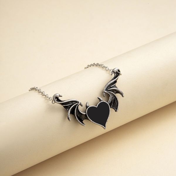 

black red love pendant necklace for women bat wing necklaces halloween party gift luxury jewelry wholesale, Silver