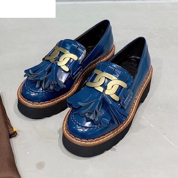 

sandals flat thick sole metal chain casual shoes women round toe real leather fringe tassel platform british style loafers 2021 03, Black