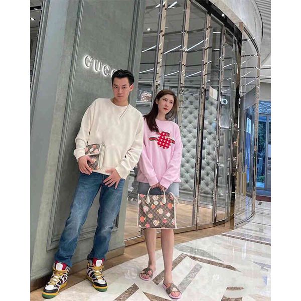 

70% off autumn winter new korean clothing apple embroidery plush thickened sweater coat men's and women's fashion trend 22zn, Black
