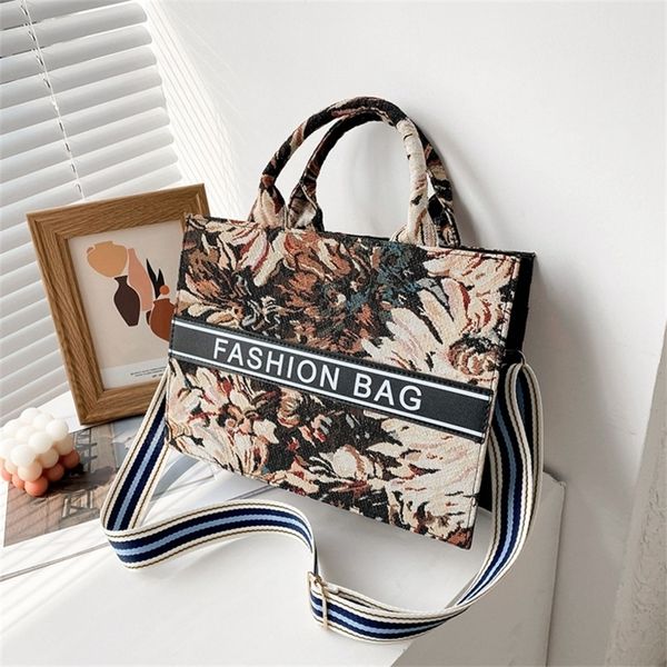

80% off shop clearance new lattice portable women's bag oil painting printing large capacity square bag fashion foreign style single sh