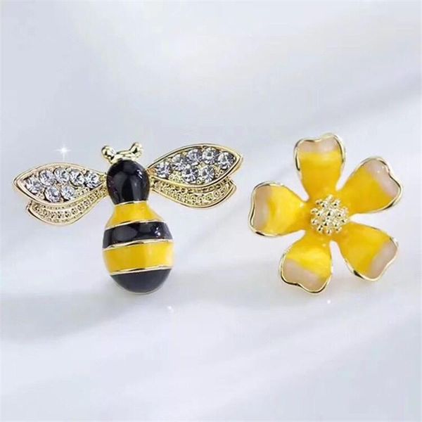 

other pofunuo 925 sterling silver korean style cute asymmetry anti allergy earrings lovely zircon bee flower stud for girls, Golden;silver