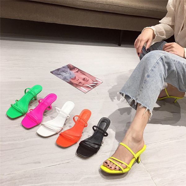 

sandals short belt in high heels, slippers, sandals on square toe of the vintage women's sandals, will see beach shoes 2021. asdf, Black