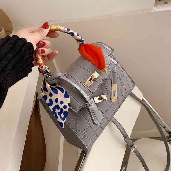 

women's 2021 new fashion niche portable kelly net red messenger bag