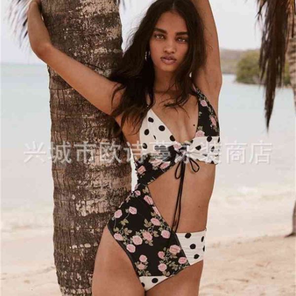 

smelt swimsuit female garment bath color sewing restore old polyester shreds, White;black