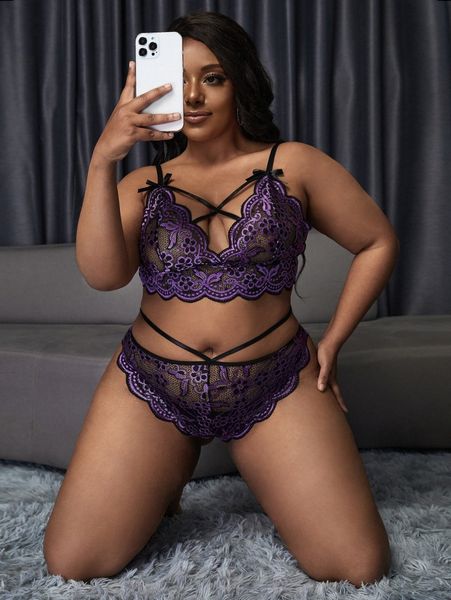 

plus flower embroidery scallop trim lingerie set t4h5#, Black;white