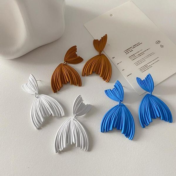 

exaggerated fish tail earrings female simple temperament fashion