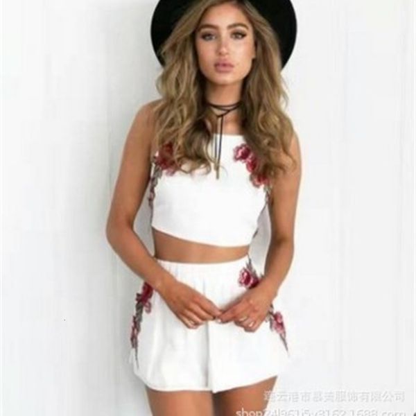 

white two embroidery piece underwear, Red;black