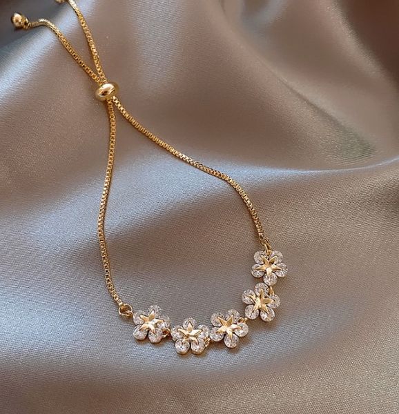 

petal chain versatile five flowers pointed star adjustable bracelet, Black