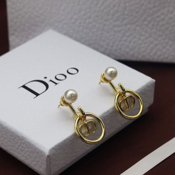 

2021 new designer 2021 family letter earrings, Golden