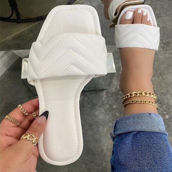 

slippers 2021 summer women square head big size one word flat sandals and fashion beach leather all-match flip flop, Black