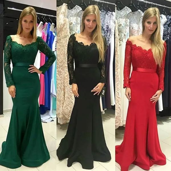 

lace mermaid evening dresses ruched pleats long sleeves custom made 2022 prom party gown scalloped neckline celebrity formal occasion wear v, Black;red