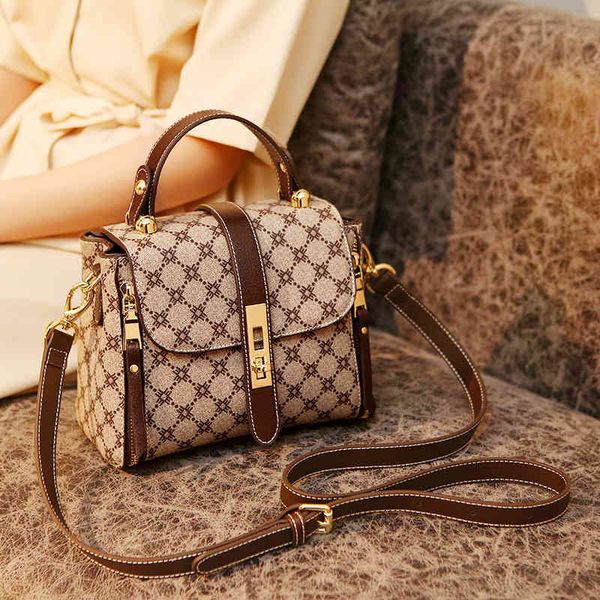 

2022 factory outlet online handbag women's bucket versatile one shoulder messenger bag small