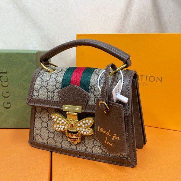 

new large capacity single shoulder messenger color matching little bee fashion portable versatile women's bag purses