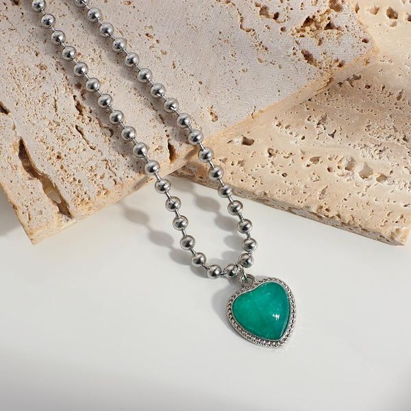 

chains aensoa gothtic silver color vintage green heart pendant necklace for women bohemian beads chain necklaces 2021 trend jewelry