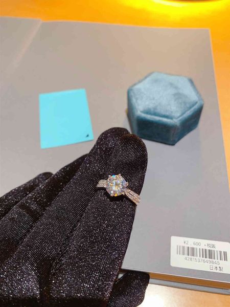 

70% off luxury jewelry xingguang mosang simulation ring micro inlaid with s925 silver ring, Golden
