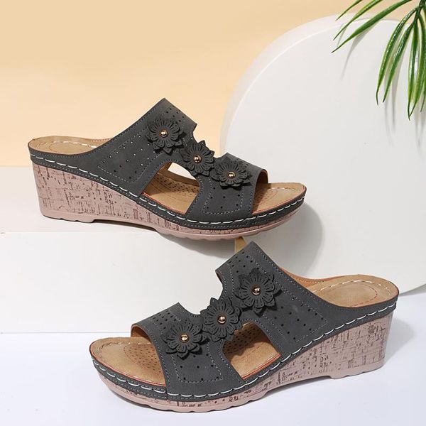 

dress shoes 2021 summer model slope heel laser hollow nail flower sandal female fish mouth high plus size, Black