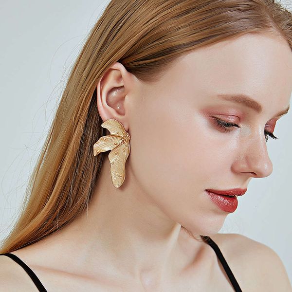 

earrings simple alloy leaf