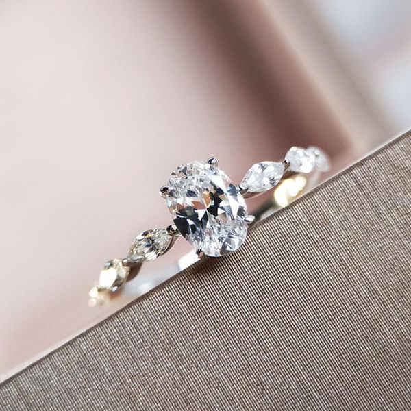 

wedding rings 2021 silver elegant oval crystal for women engagement ring fashion geometry zircon female jewelry gift, Slivery;golden