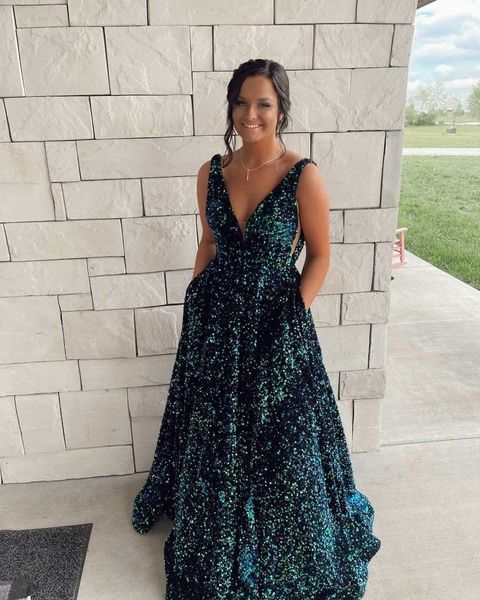 

2022 dark teal glittery sequin a line prom cocktail dresses v neck backless with pocket beaded floor length bridesmaid party pageant evening, Black