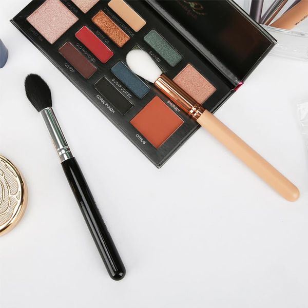 

eyelash curler 1pc professional individual facial makeup brush fluffy nylon wool highlighter nose eye shadow face trimming flame shape