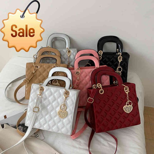 

spring and summer new 2021pu diana bag solid color patent leather single shoulder diagonal cross embroidered wire lattice hand small