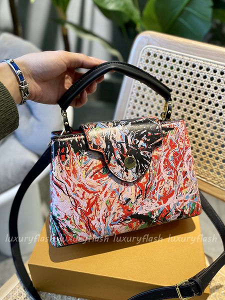 

2022 artist cooperation models ladies designer handbags luxury high-quality large-capacity leather shopping bags casual all-match fashion