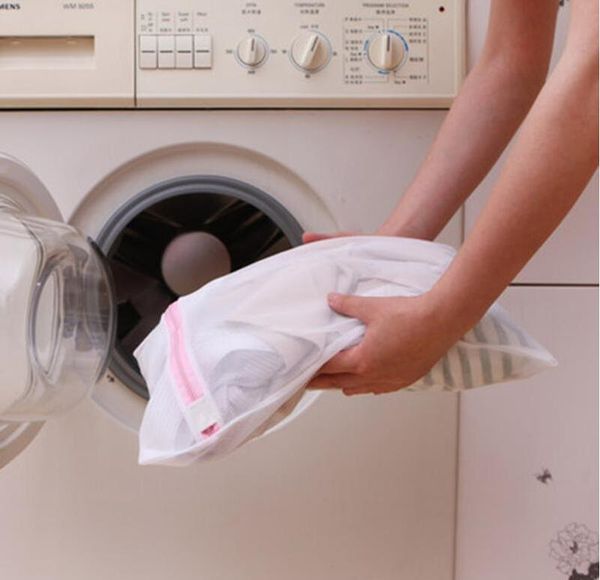 Nova Chegue 30 * 40 cm Máquina de lavar roupa especializada Saco de roupa de baixo malha Bra Care Lavanderia Sacos