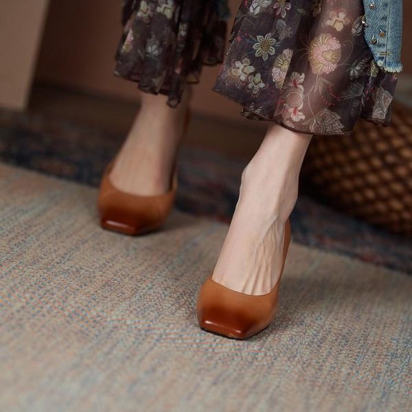 

dress shoes 2021 spring and autumn solid color thick heel single square head style simple high women's, Black