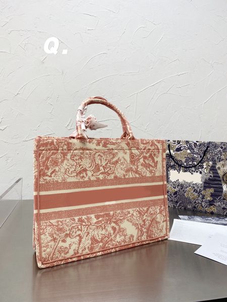 

luxury big-name shopping bag 2022 embroidery printing zoo tiger gradient pattern large-capacity handmade book toter double-sided floral hand