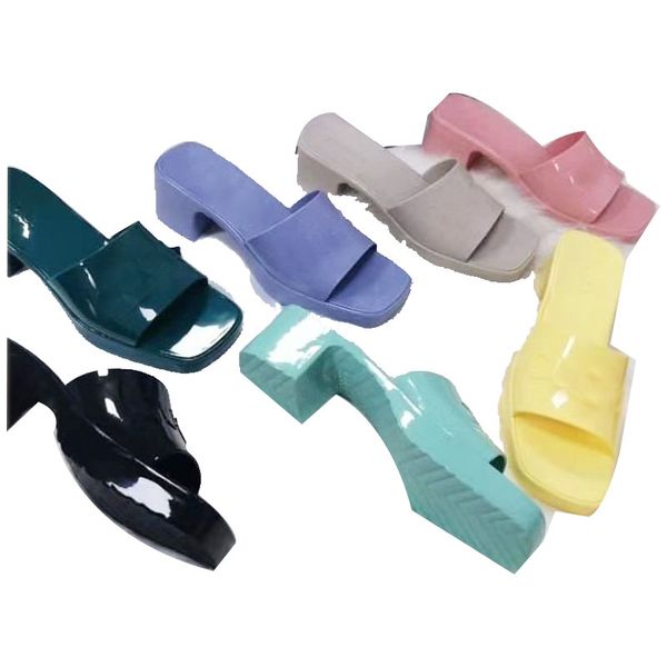 

summer beach sandals for women non-slip slippers light and soft platform shoes unisex, Black